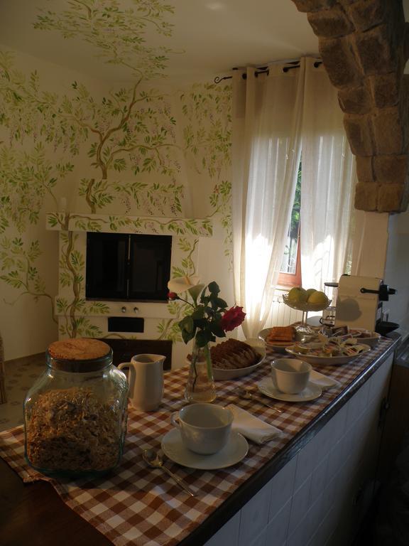 Casnate Con Bernate B&B Villa Mirella المظهر الخارجي الصورة