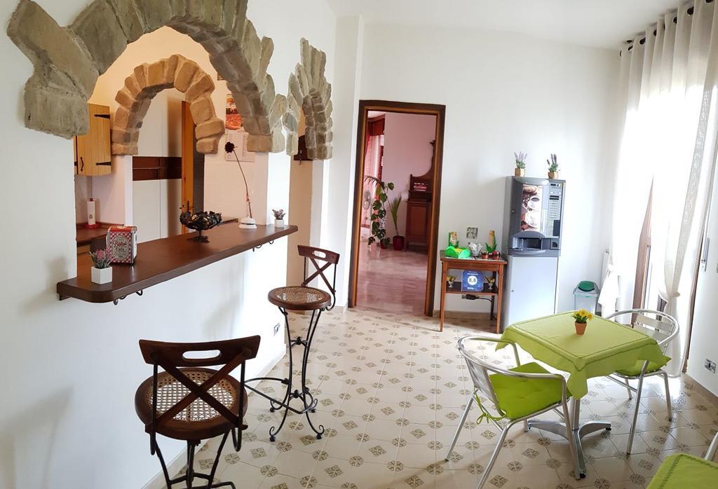 Casnate Con Bernate B&B Villa Mirella المظهر الخارجي الصورة