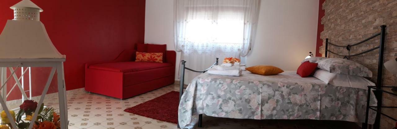 Casnate Con Bernate B&B Villa Mirella المظهر الخارجي الصورة
